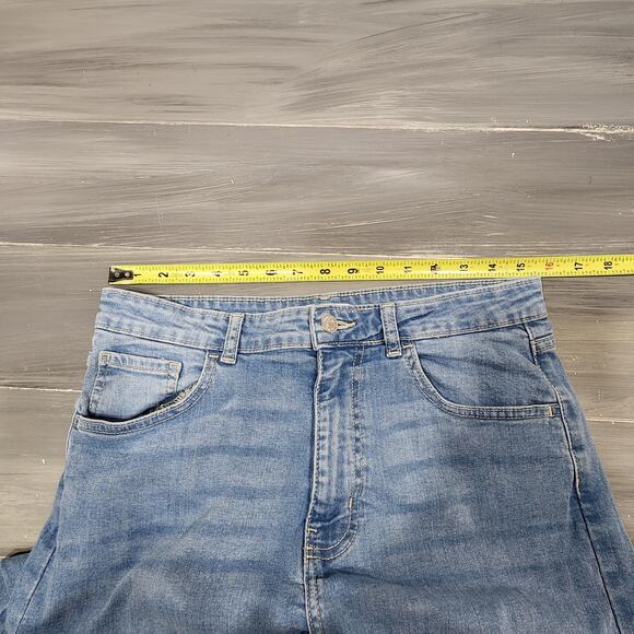 Forever 21 Jeans Slim Straight Light Wash Raw Hem Size 30 - Picture 7 of 9